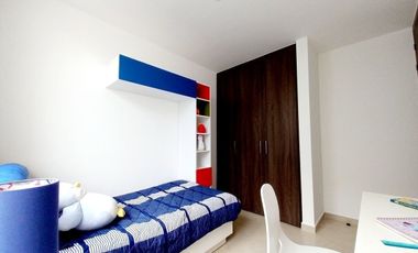 CASA EN VENTA EN ZIBATÁ, Querétaro, con roof garden y jardín