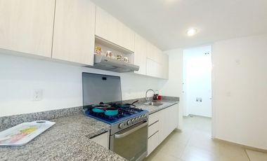 CASA EN VENTA EN ZIBATÁ, Querétaro, con roof garden y jardín