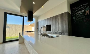 DEPARTAMENTO EN VENTA EN ZIBATÁ, DOS RECÁMARAS Y JARDIN