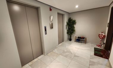 DEPARTAMENTO  EN VENTA EN JURIQUILLA TOWERS, EN ESQUINA