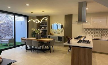 CASA EN VENTA, Zibatá, Querétaro, 3 recámaras y amplio jardín