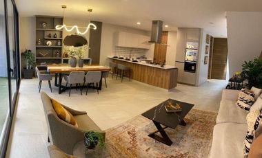 CASA EN VENTA, Zibatá, Querétaro, 3 recámaras y amplio jardín