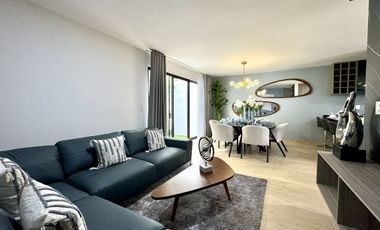 CASA EN VENTA EN ZIBATÁ, CUATRO RECÁMARAS Y ROOF GARDEN, QUERÉTARO