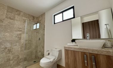 CASA EN VENTA CON ROOF GARDEN EN ZIBATÁ, QUERÉTARO