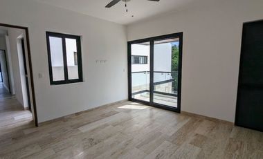 Estrena Casa en Venta en Kutz, Country Club  Merida