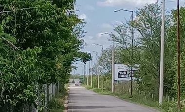 Gran Terreno Venta y Renta de 9 Has. sobre Carretera Mérida Cancun por Sahé