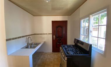 HOWARD / 896 M2 / 3 HABITAC / TERRAZA / CASA HUESPED / CASA CUIDADOR