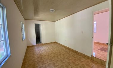 HOWARD / 896 M2 / 3 HABITAC / TERRAZA / CASA HUESPED / CASA CUIDADOR