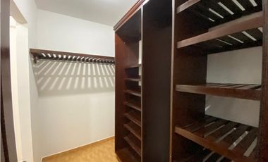 HOWARD / 896 M2 / 3 HABITAC / TERRAZA / CASA HUESPED / CASA CUIDADOR