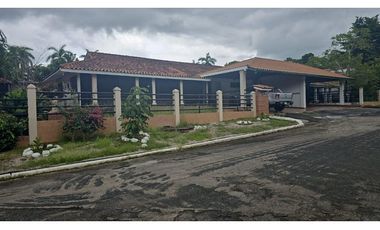 HOWARD / 896 M2 / 3 HABITAC / TERRAZA / CASA HUESPED / CASA CUIDADOR