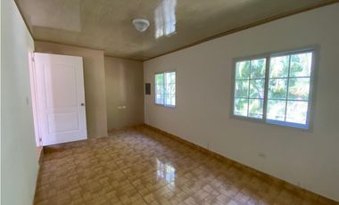 HOWARD / 896 M2 / 3 HABITAC / TERRAZA / CASA HUESPED / CASA CUIDADOR