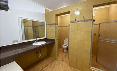 HOWARD / 896 M2 / 3 HABITAC / TERRAZA / CASA HUESPED / CASA CUIDADOR