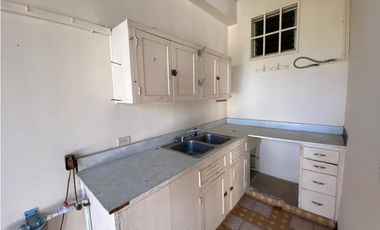 HOWARD / 896 M2 / 3 HABITAC / TERRAZA / CASA HUESPED / CASA CUIDADOR