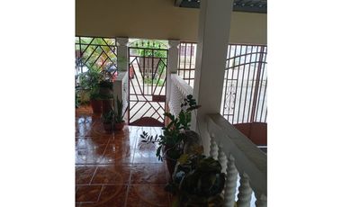 TOCUMEN / PUNTA DEL ESTE / 208M / 4 HABITACON + 1 BAÑOS /  DEPOSITO