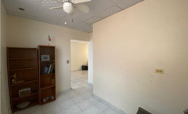 ALTOS DE PANAMA / 215M / 3 HABITACION / ESQUINA  / DEN / TERRAZA
