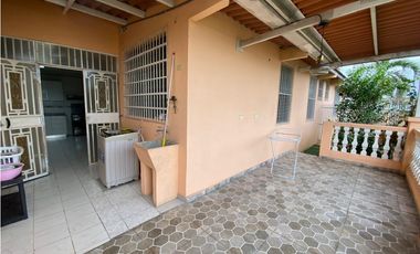 ALTOS DE PANAMA / 215M / 3 HABITACION / ESQUINA  / DEN / TERRAZA