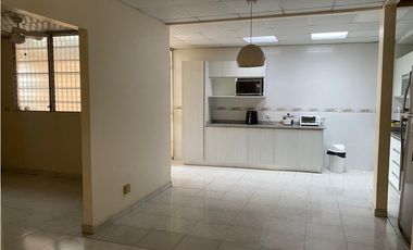 ALTOS DE PANAMA / 215M / 3 HABITACION / ESQUINA  / DEN / TERRAZA