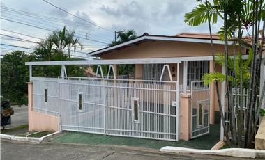 ALTOS DE PANAMA / 215M / 3 HABITACION / ESQUINA  / DEN / TERRAZA