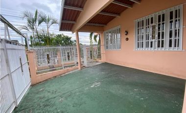 ALTOS DE PANAMA / 215M / 3 HABITACION / ESQUINA  / DEN / TERRAZA