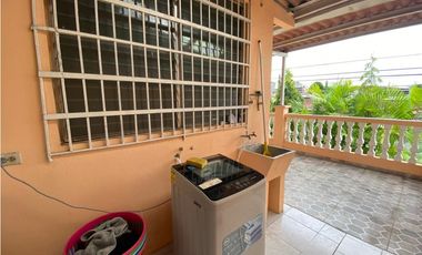 ALTOS DE PANAMA / 215M / 3 HABITACION / ESQUINA  / DEN / TERRAZA