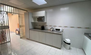 ALTOS DE PANAMA / 215M / 3 HABITACION / ESQUINA  / DEN / TERRAZA
