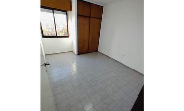 AMPLIO DPTO 4 DORM + BALCON  + 2 BAÑOS - Bº LAS PALMAS