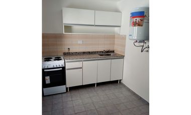 AMPLIO DPTO 4 DORM + BALCON  + 2 BAÑOS - Bº LAS PALMAS