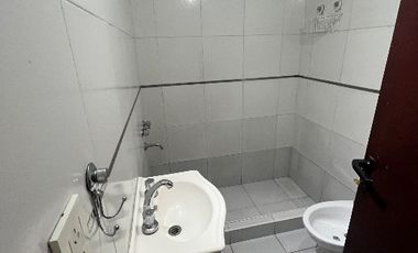 Departamento Tipo Casa en alquiler en Lanus Oeste