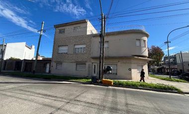 Departamento Tipo Casa en alquiler en Lanus Oeste