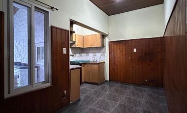 Casa en alquiler en Lanus Este
