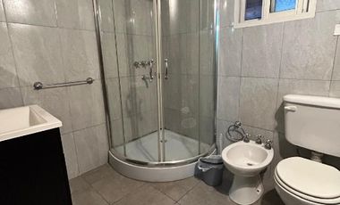 Casa en alquiler en Lanus Este