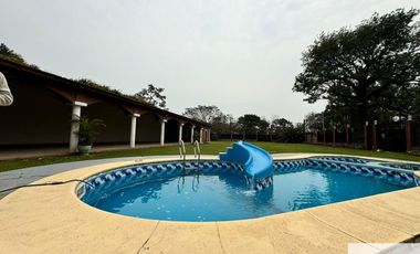 Casa quinta en alquiler de 1m2 ubicado en Villa Fabiana