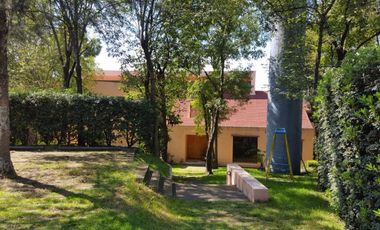 Terreno en Venta en fraccionamiento ecológico con Casa Club