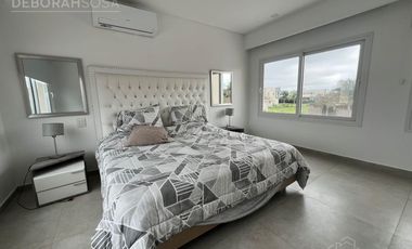 Casa en  alquiler en Barrio San Matías Escobar amoblada pileta 3 habitaciones dependencia