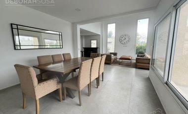 Casa en  alquiler en Barrio San Matías Escobar amoblada pileta 3 habitaciones dependencia