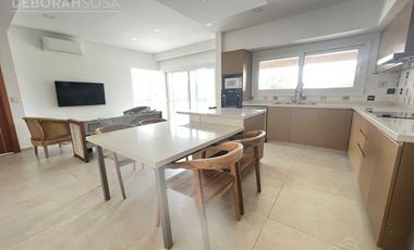 Casa en  alquiler en Barrio San Matías Escobar amoblada pileta 3 habitaciones dependencia