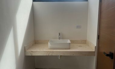 Casa en venta en Privada Residencial  Conkal, Mérida Yucatán.