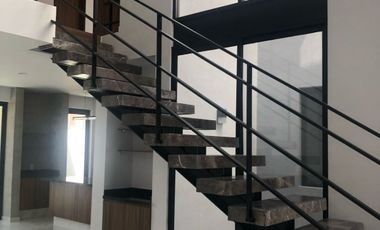 Casa Nueva en Venta – Bosques de Santa Anita, Guadalajara Diseño minimalista