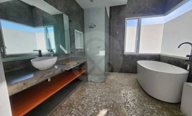 Casa en renta en Bosque Real