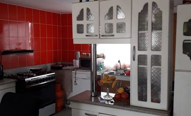 SE VENDE LINDA CASA 2 PISOS 3D 2B, LIMACHE