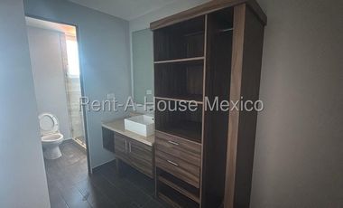 Departamento en Renta en Boulevard Manuel Avila Camacho, Costa de Oro RU 25-3266.