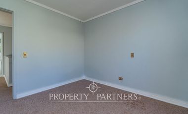 Gran Oportunidad de Arriendo, amplia casa familiar en micro barrio muy seguro a pasos de colegio Boston.