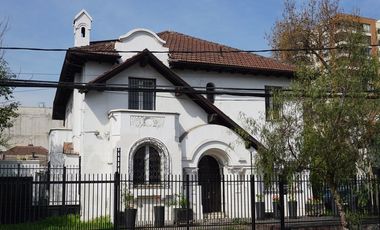 Gran casa comercial en venta Av.Italia y Rancagua