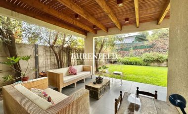 Peñalolen.Álvaro Casanova. Estilo Mediterranea en condominio.