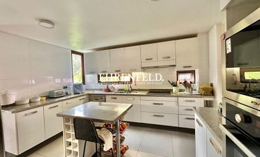 Peñalolen.Álvaro Casanova. Estilo Mediterranea en condominio.