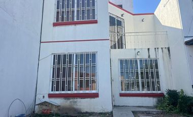 CASA EN RENTA FRACCIONAMIENTO LOMAS DEL SAUCE