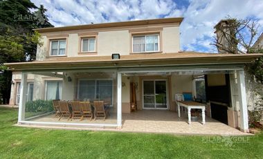Casa amoblada en alquiler en Pilar Golf Country Club