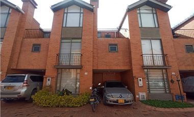 CASA EN VENTA PANORAMA DEL CAMPO