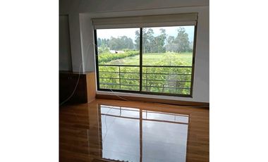 Se renta hermosa casa en Guaymaral