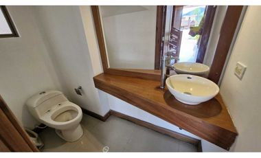 Se renta hermosa casa en Guaymaral